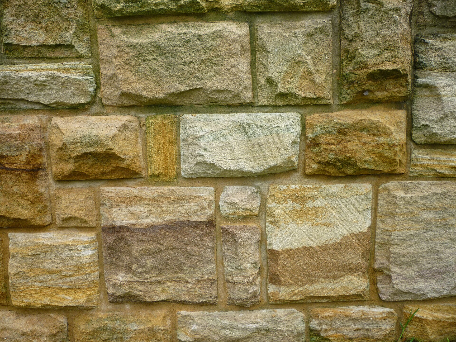 Contemporary Sydney sandstone wall and paving